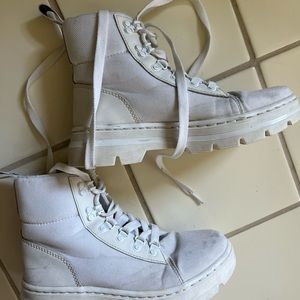 RARE DR MARTIN AIRWAIR ALL WHITE PLATFORM BOOTS